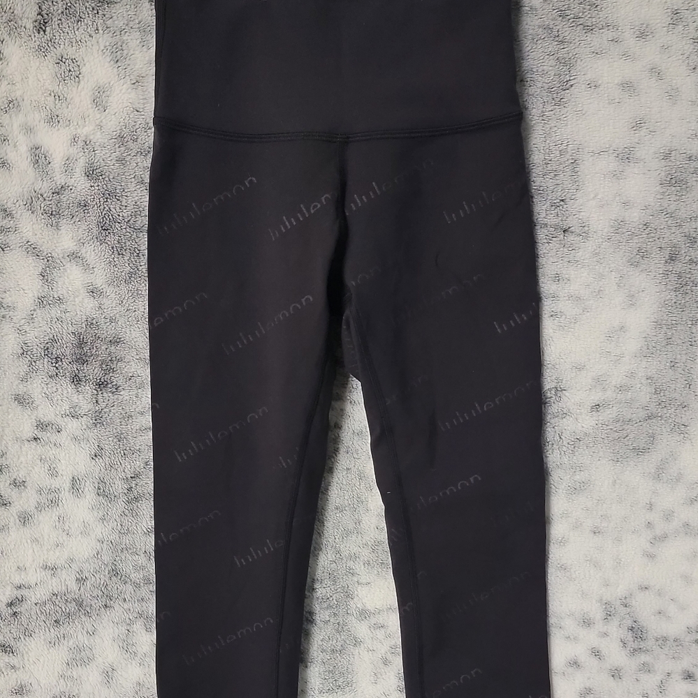 Lululemon Wunder Train 25in Special Edition Embossed size 4